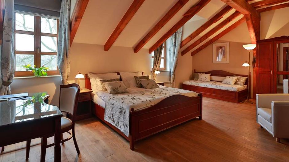 Romantic Hotel Mlyn Room