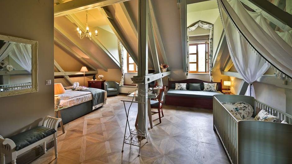 Romantic Hotel Mlyn Room