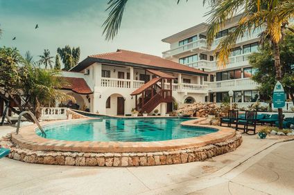 Best Western Jangwani Sea Breeze Resort
