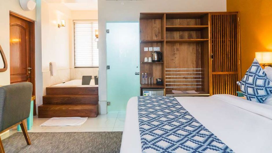Best Western Jangwani Sea Breeze Resort Suite