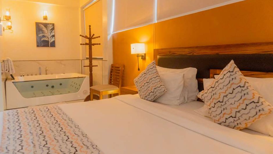 Best Western Jangwani Sea Breeze Resort Suite