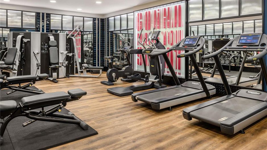 Pullman Budapest Health