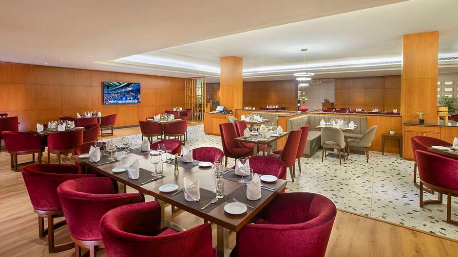 ExpoInn Suites & Convention Restaurant