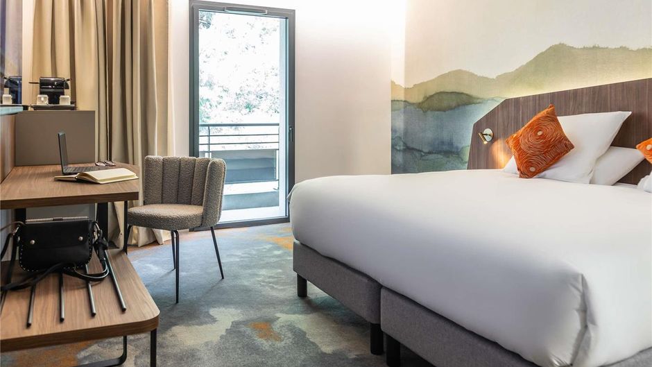 Mercure Aix-en-Provence La Duranne Gare Room