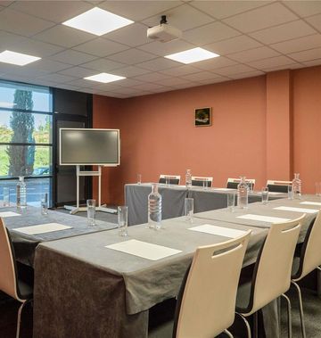 Mercure Aix-en-Provence La Duranne Gare