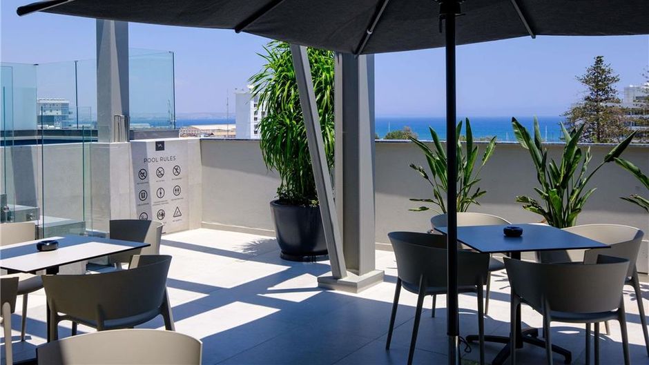 Mercure Larnaca City Pool