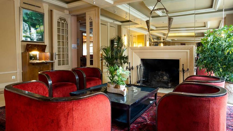 Hotel du Parc Lobby