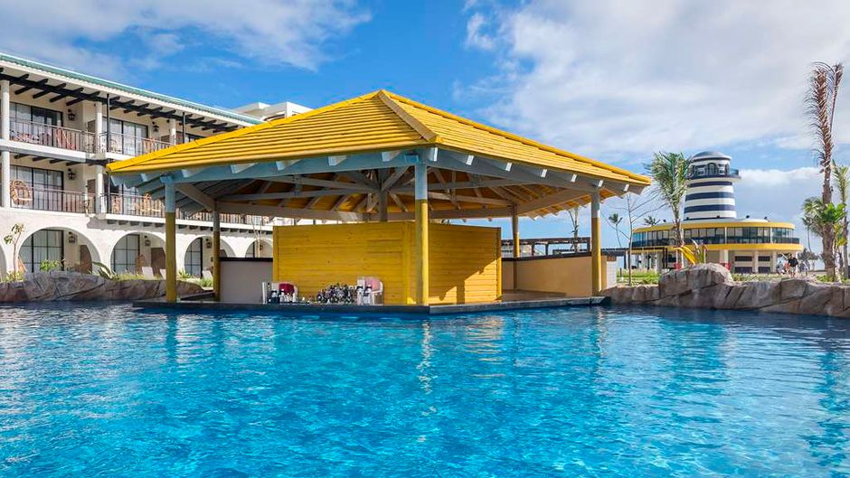 Ocean El Faro Pool
