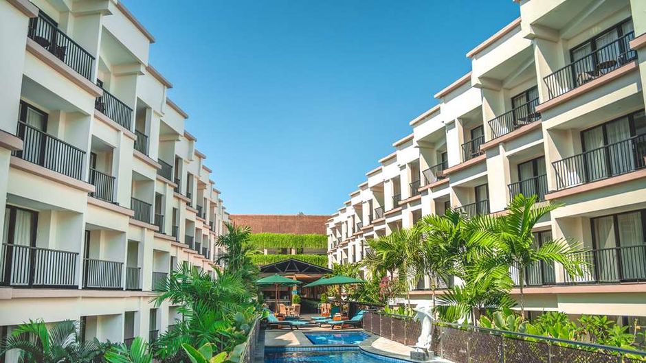 Cross Vibe Paasha Atelier Pool