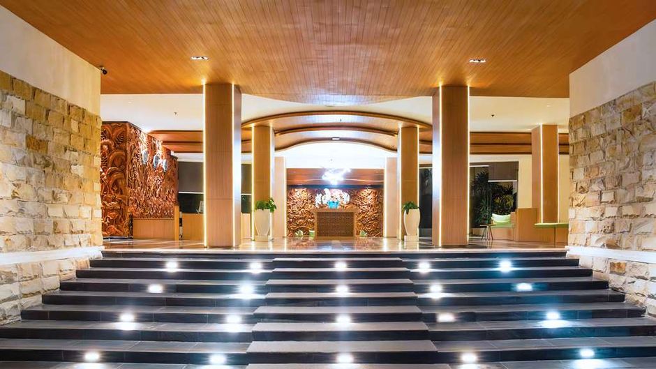 Cross Vibe Paasha Atelier Lobby