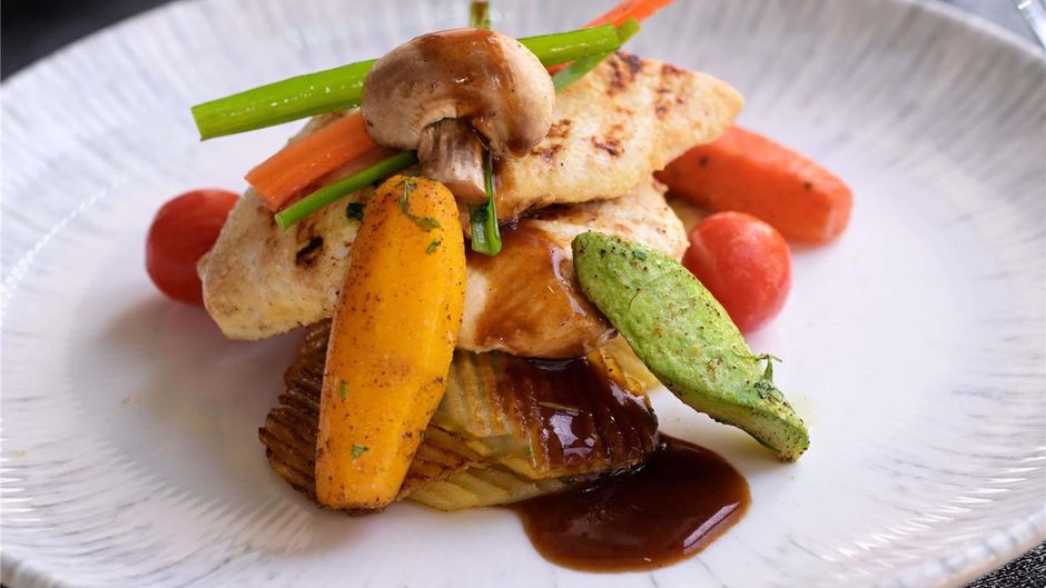 Movenpick Hotel Waad Al Shamal Restaurant