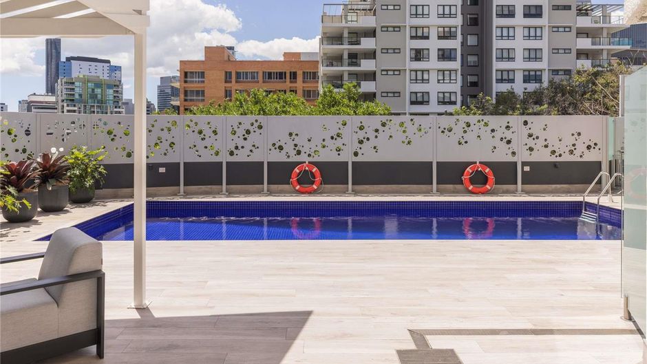 Mercure Brisbane Spring Hill Pool