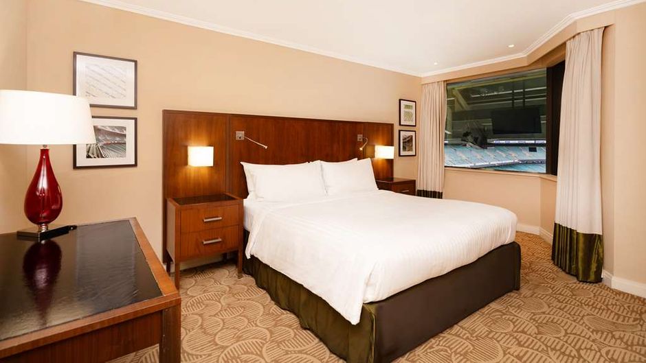 Radisson Red London Twickenham Suite
