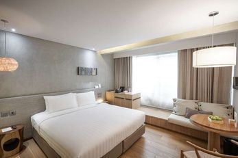 Ad Lib, Bangkok