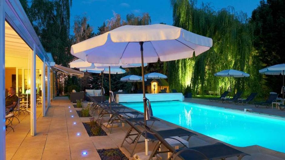 Hotel Les Jardins d'Adalric Pool