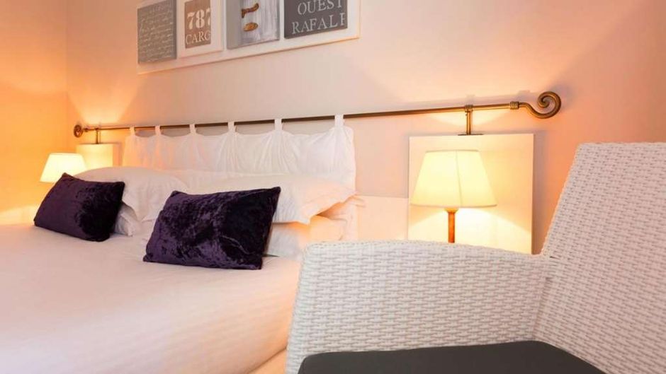 Hotel Les Jardins d'Adalric Room