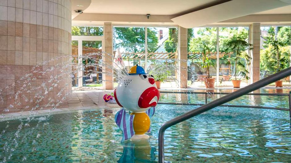 Residence Conference & Wellness Pool