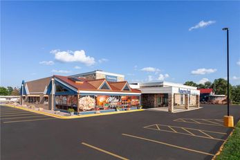 AmericInn & Suites Baraboo Event Ctr