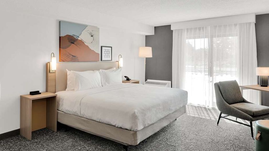 Spark by Hilton Toronto Markham Room