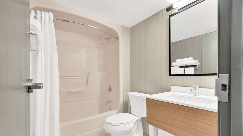 Spark by Hilton Toronto Markham Room