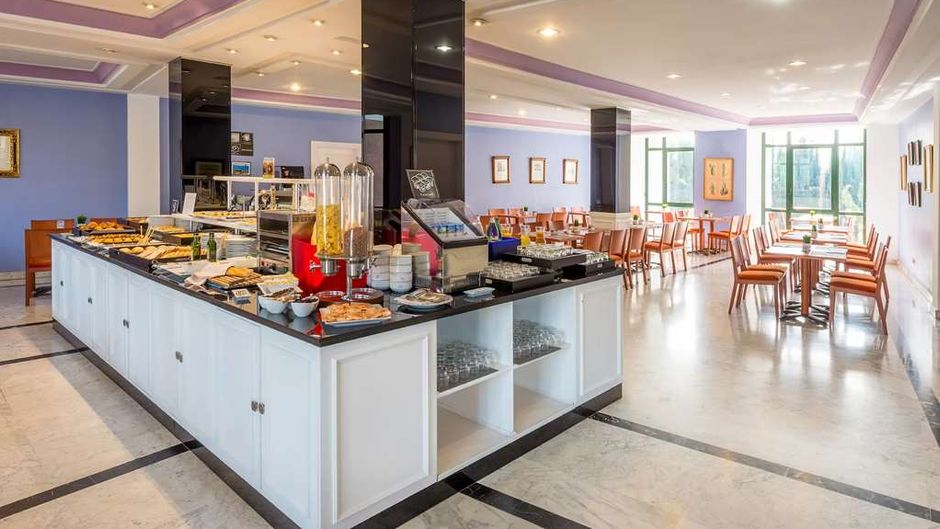 Hotel Merida Medea, Affiliated By Melia Restaurant