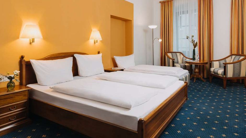 Altstadthotel Arch Room