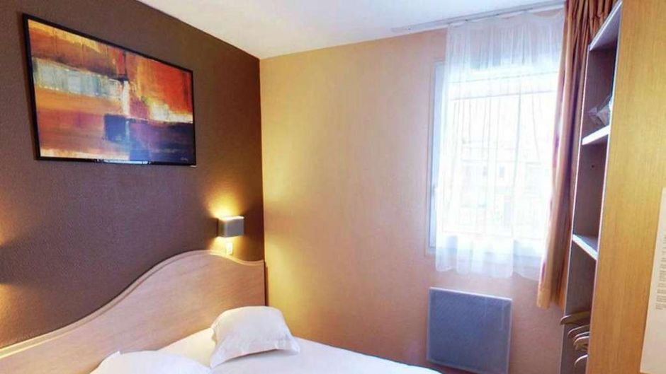 Lerelais du Parisis Room