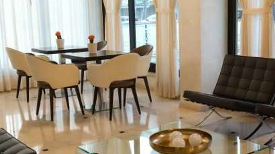 Hotel Du Soleil Lobby