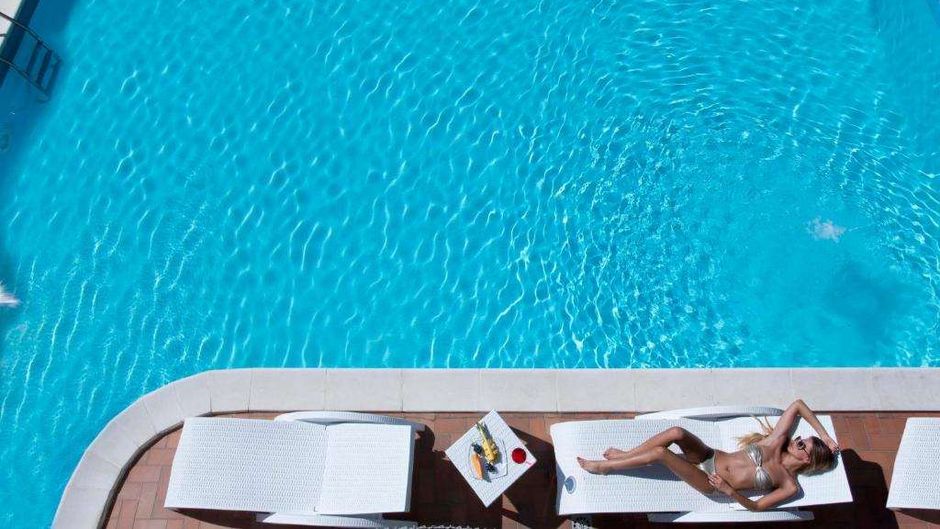 Hotel Du Soleil Pool