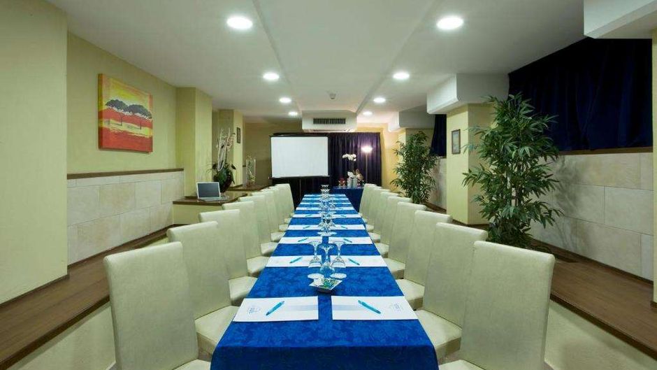 Hotel Du Soleil Meeting