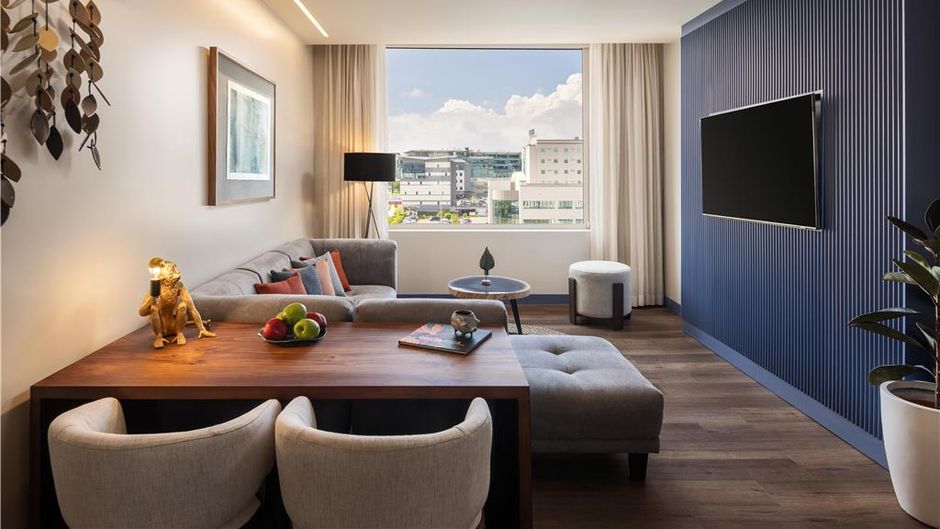 Hyatt Centric San Jose Escazu Suite