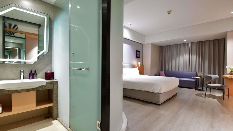 Mercure Qidong Downtown Room