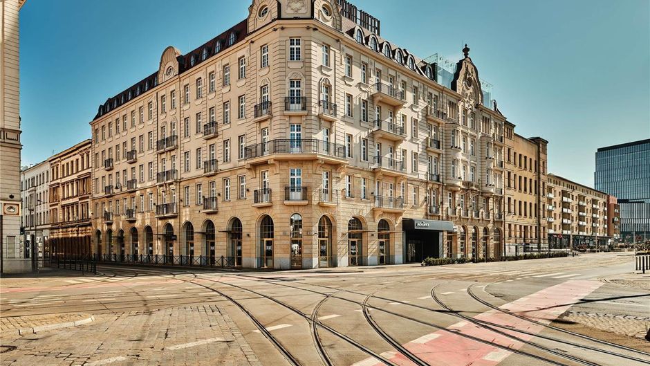 Moevenpick Grand Hotel Wroclaw Exterior