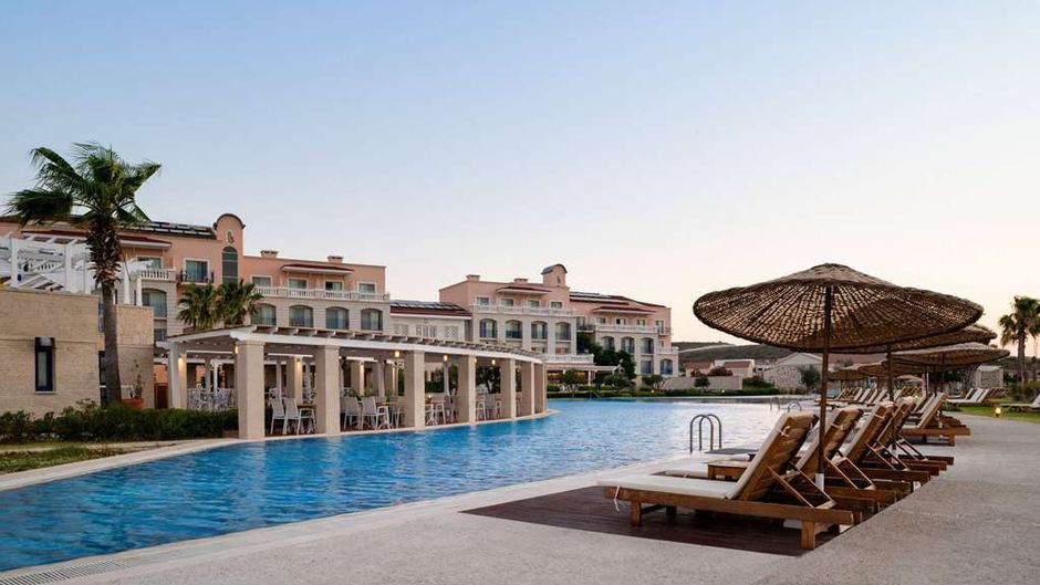 Dolce by Wyndham Cesme Alacati Pool