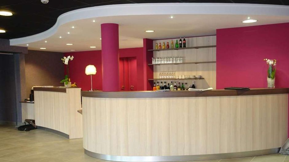 Brit Hotel Vannes-Theix Lobby
