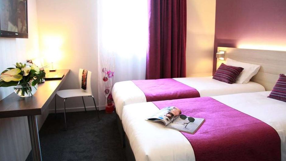 Brit Hotel Vannes-Theix Room