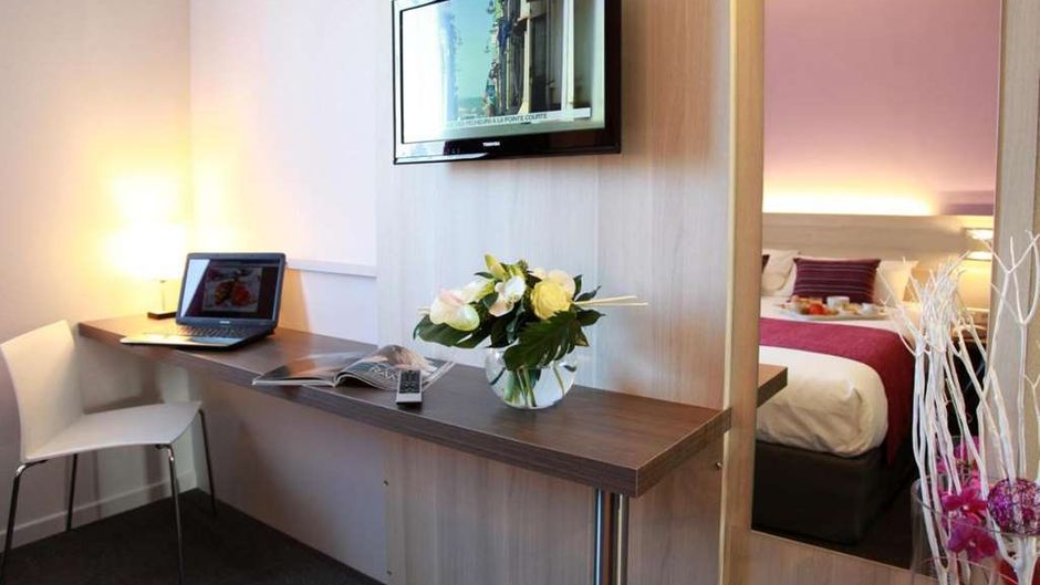 Brit Hotel Vannes-Theix Room