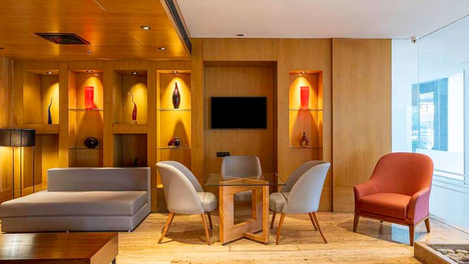 Svelte Delhi, Radisson Individuals Lobby