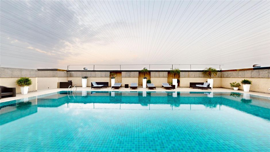 Svelte Delhi, Radisson Individuals Pool