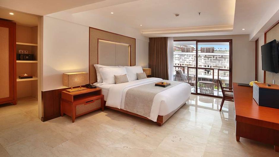 The Bandha Hotel & Suites Room