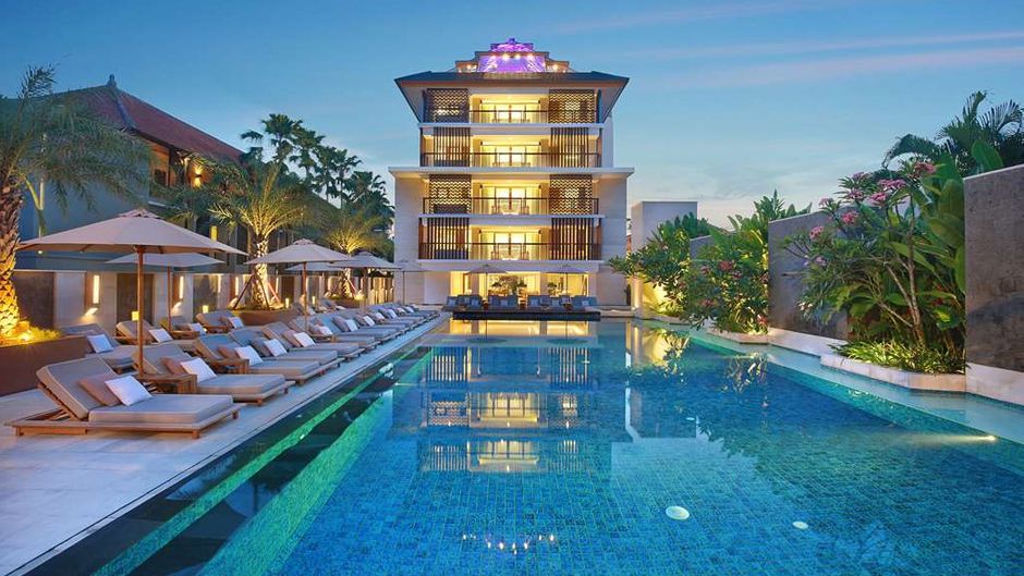 The Bandha Hotel & Suites Exterior