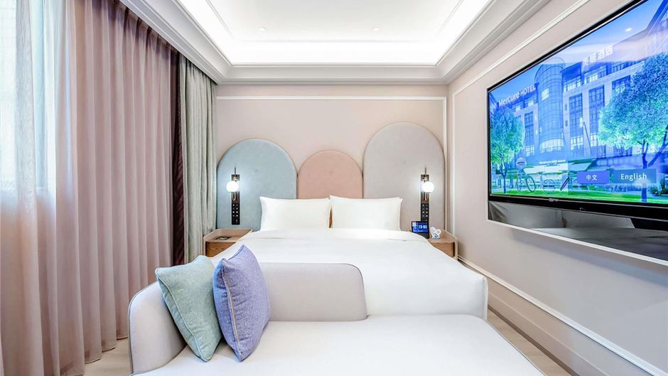 Mercure Chongqing Jiefangbei Hongya Cave Room