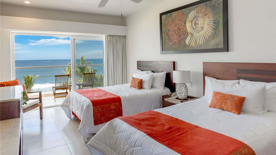 Marival Emotions Resort & Suites Suite