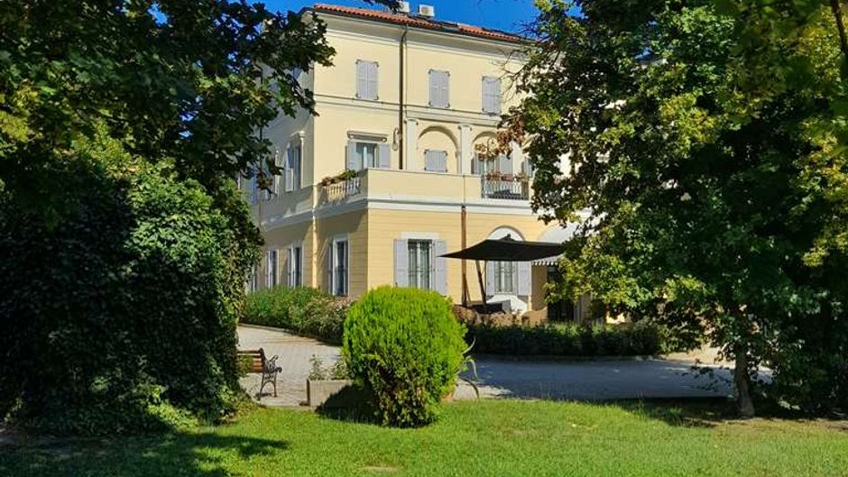 Rechigi Park Hotel Exterior