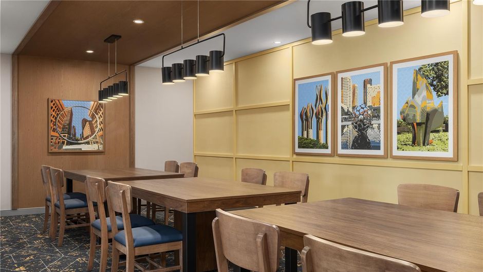 Hampton Inn Montreal East Anjou Meeting