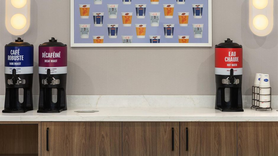 Hampton Inn Montreal East Anjou Lobby