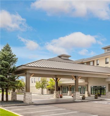 DoubleTree by Hilton Owatonna