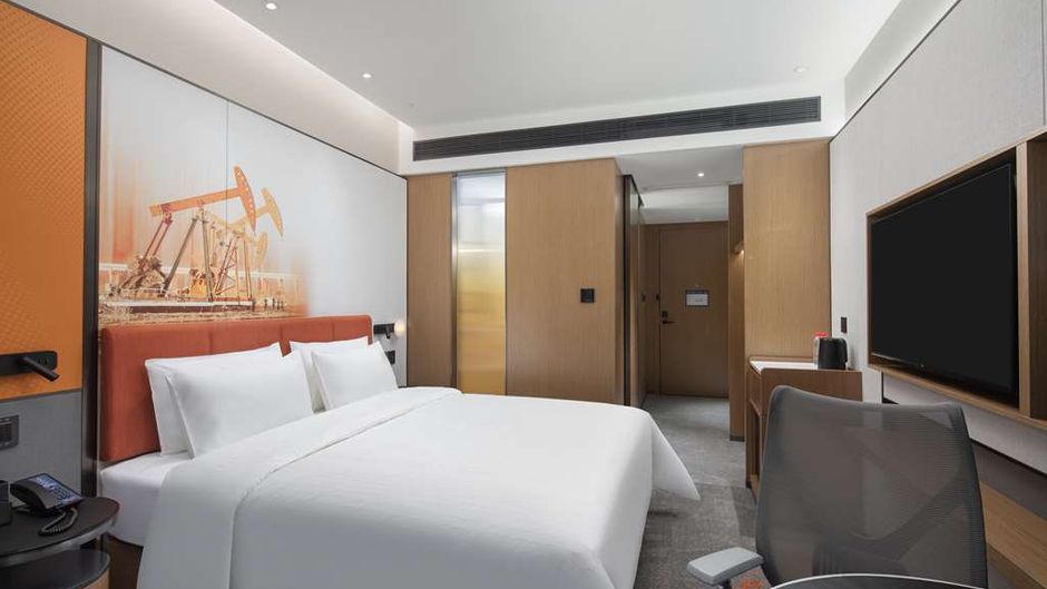 Hampton by Hilton Daqing Room