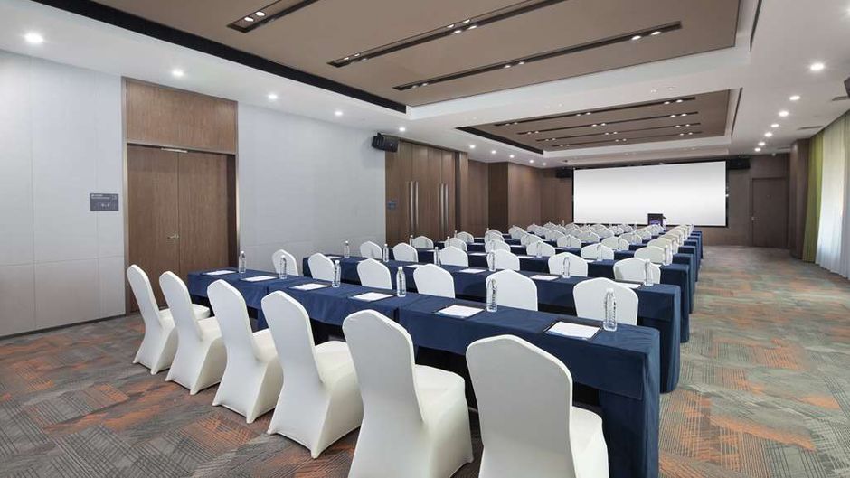 Hampton by Hilton Daqing Meeting