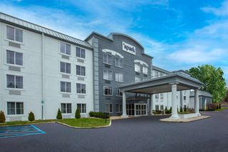 Spark by Hilton Walker Grand Rapids N